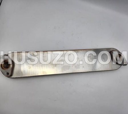 Componenti del motore per il raffreddatore ad olio Isuzu 6HK1 1217230660